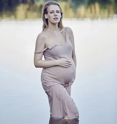 Александра Ребенок: Лучшие моменты на экране. Смотри в фотообои.