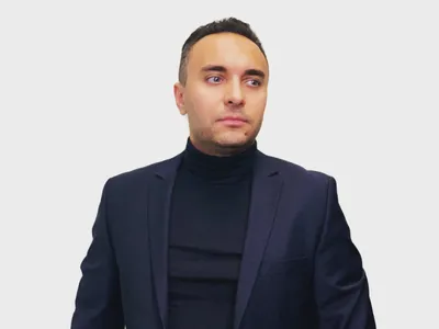 Изнутри жизни знаменитой личности: фотоальбом Алексея Демидова