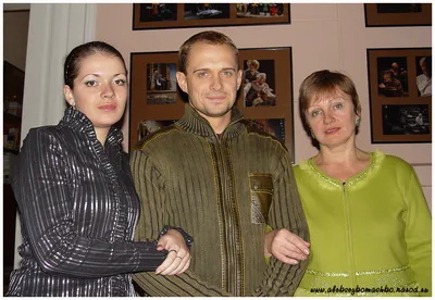 Большая галерея фотографий Алексея Комашко в разных форматах (PNG, JPG)