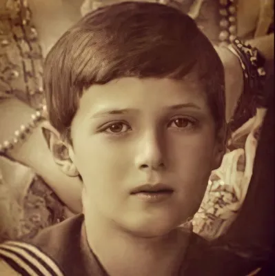 Великий Мастер: Алексей Макаров искусно воплощает роль любого персонажа.