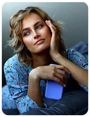 Изысканные фото Алёны Коломиной в формате jpg.