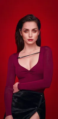 Пленительное очарование кинозвезды – в каждой фотографии Аны де Армас