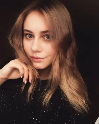 Анастасия Борисова на фотографиях: звезда, окруженная величием