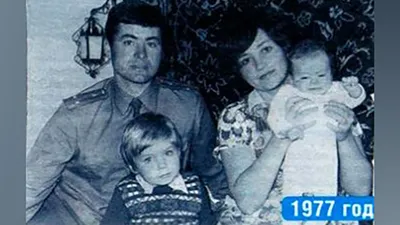 Искусство Анны Ковальчук: мастерство талантливой актрисы на фоне вечернего города