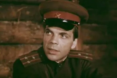 Фон с изображением Арниса Лицитиса