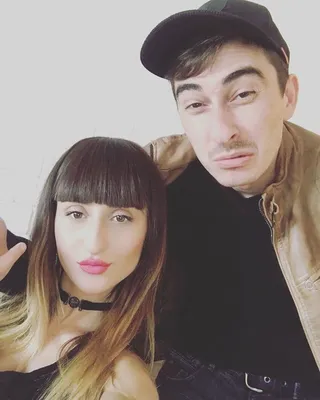 Артем Калайджян - звезда кино и театра на красочных снимках.