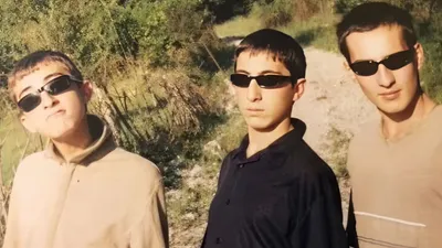 Неповторимый шарм: Артем Калайджян на профессиональной фотографии