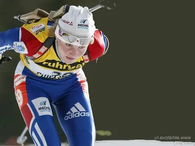 Фигурка биатлониста. Подарки для лыжников | Atleticsport.ru