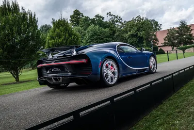 Картинки BUGATTI 2018 Chiron Sport Worldwide красные 1920x1080