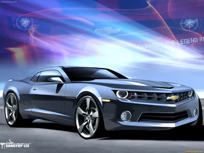 Обои на рабочий стол Красный Chevrolet Camaro / Шевроле Камаро на дороге на  фоне леса, обои для рабочего стола, скачать обои, обои бесплатно