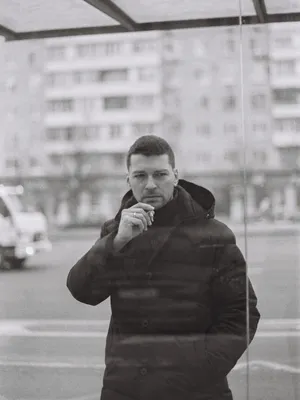 Неповторимость на фото: Даниил Страхов во всей красе