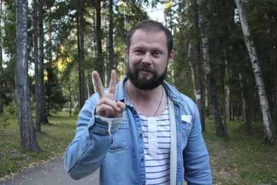 Звезда кино и театра: Даниил Воробьев на фото
