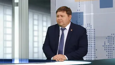 Обои на телефон с Денисом Парамоновым