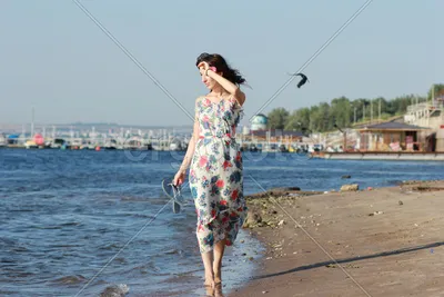 Фото на фоне моря в платье | Пляжные фотографии позы, Летняя фотография,  Морская фотосессия