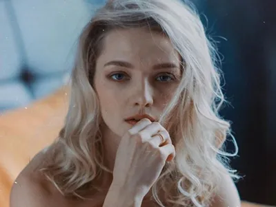 Стильная и модная: Екатерина Вилкова на фотосессии в трендовом образе