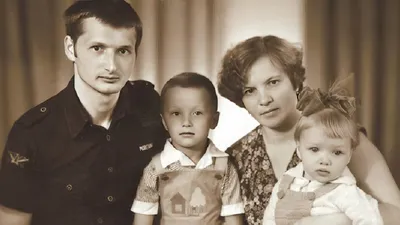 Уникальные рисунки с Екатериной Вилковой: погрузитесь в мир ее таланта.