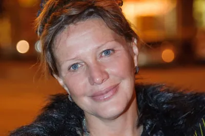 Елена Проклова в объективе камеры: персональные моменты и профессиональные выступления 