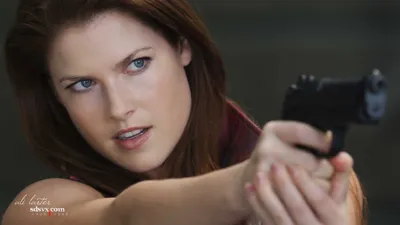 Изображения Эли Лартер в формате gif