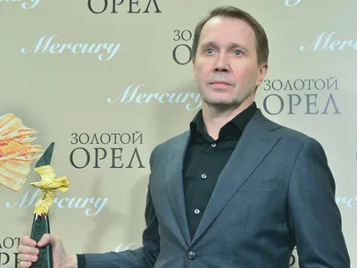 Потрясающие рисунки звезды кино и театра – Евгения Миронова