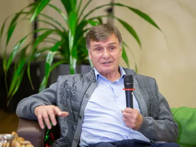 Геннадий Шумский в великолепном изображении: скачать бесплатно