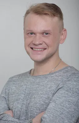 Яков Шамшин в новых фотографиях: выберите свой размер загрузки