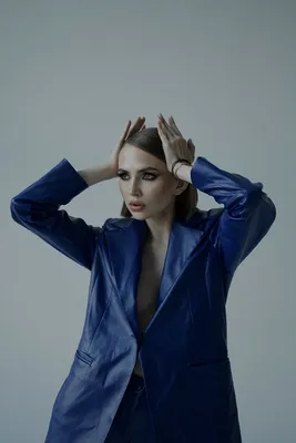 Яна Енжаева - современная звезда на новых фотографиях