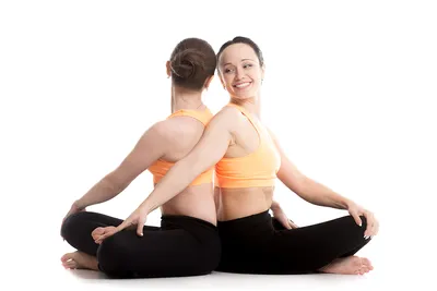 Couple's Yoga Poses: 23 Easy, Medium, and Hard Duo Yoga Poses Позы йоги,  Позы для йоги в паре, Парные упражнения, duo yoga poses - gncm.org