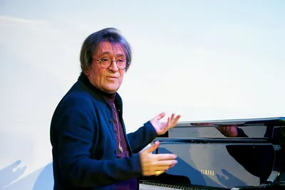 Юрий Коробейников: талантливый актер на фото