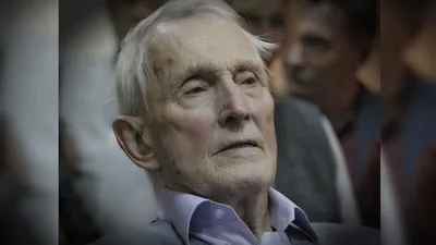Стиль и элегантность: Юрий Кузнецов в сияющих образах