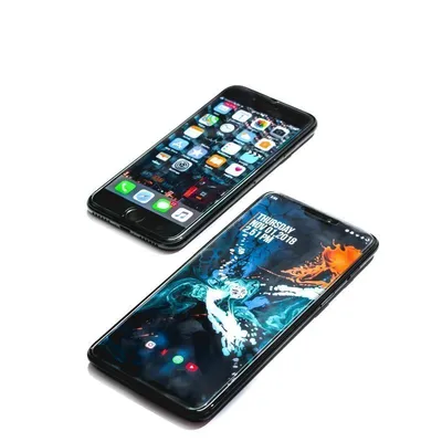 Samsung делает L-образный телефон: первые качественные изображения