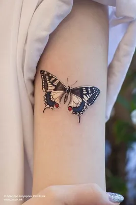 Рисунок бабочка на руке - 72 фото