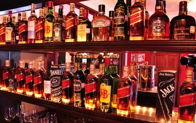 Скачать обои \"Jack Daniels\" на телефон в высоком качестве, вертикальные  картинки \"Jack Daniels\" бесплатно