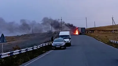 Из-за морозов на республиканской трассе замерзла фура - el.kz