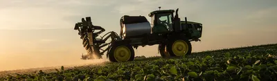 Sprayers | 400 and 600 Sprayer Series | John Deere US