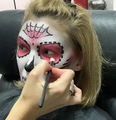 Екатерина Богатова - ❗Новые варианты аквагрим-рисунков на Хэллоуин 🎃для  детей и взрослых!👦👧👨👩 Готовимся к мистическому празднику осени🍁 полным  ходом! А вы?😉 📞Заказ аквагримеров по т.: 8 996 734 93 63 | Facebook