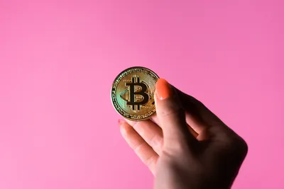 Bitcoin Price Falling Concept Bitcoin Digital: стоковая векторная графика  (без лицензионных платежей), 2111340749 | Shutterstock