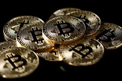 Image Coins Bitcoin Manicure Money Hands Pink background 4944x3296