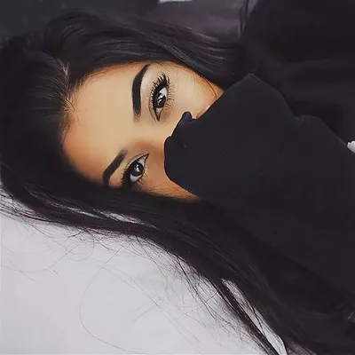 Девушки, блондинки, очки. Картинка размером 1024x1024px