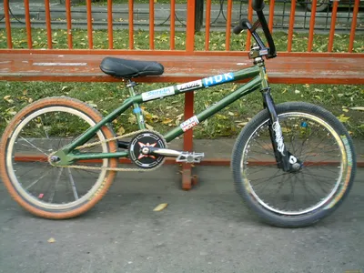 Скачать обои Bmx (Машина, Неон, Человек, Небо, Велосипед, BMX, Молнии) для рабочего  стола 1920х1080 (16:9) бесплатно, Обои Bmx Машина, Неон, Человек, Небо,  Велосипед, BMX, Молнии на рабочий стол. | WPAPERS.RU (Wallpapers).