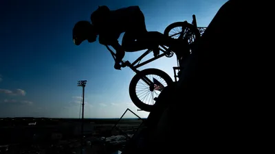 Обои Mat Hoffman Dual Rides with Kevin Robinson Спорт BMX, обои для рабочего  стола, фотографии mat, hoffman, dual, rides, with, kevin, robinson, спорт,  bmx Обои для рабочего стола, скачать обои картинки заставки