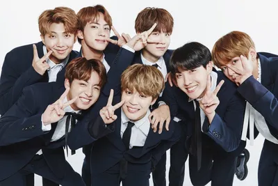 BTS on Instagram: \"Чонгук в тиктоке выложил фотку на аву, еще и подписался  на своих, и подписал «не шутите со мной»😂😂 . #чонгук_koreaworld  #интересное_koreaworld\"