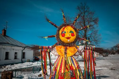 Сжигание чучела масленицы