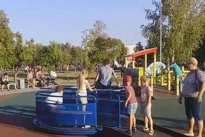 Дети хотят карабкаться выше». Какие детские площадки всегда будут наполнены  смехом? | Деловой квартал DK.RU — новости Екатеринбурга