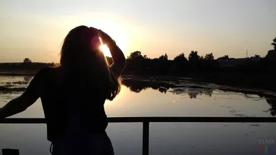 Девушки со спины - красивые фото