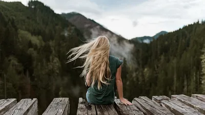 Девушки спиной (52 фото)