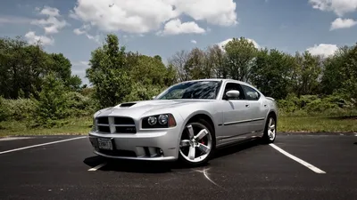 Скачать обои Dodge Charger культовый автомобиль на рабочий стол из раздела  картинок Додж