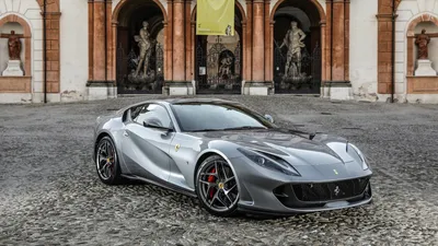 Девушки и автомобили Ferrari обои для рабочего стола 4K Ultra HD