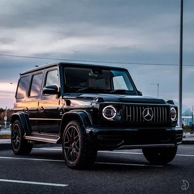 Черный гелендваген mercedes-benz в карбоне - обои на телефон