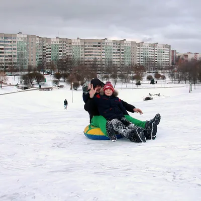 КАТАНИЕ НА САНКАХ