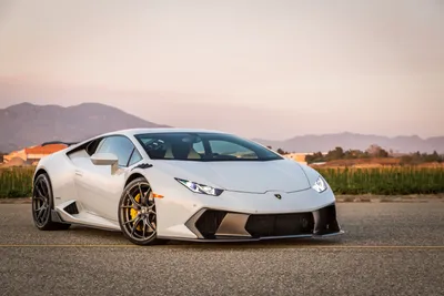 Скачать бесплатно обои «Lamborghini» на рабочий стол - FonMy.ru 🔥